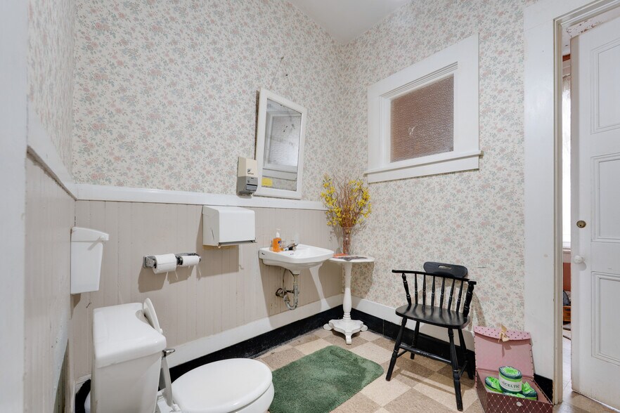 More Photos Of 7304 E Main St, Lima Hotel For Sale