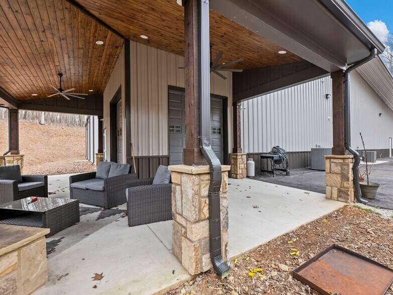More Photos Of 3263 Tanners Mill Rd, Gainesville Lodge Meeting Hall For Sale
