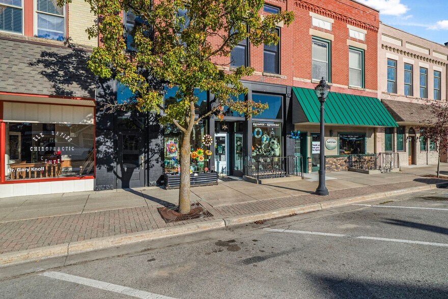 More Photos Of 144 River St, Elk Rapids Storefront For Sale