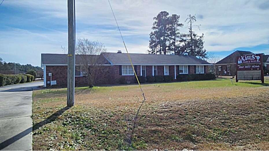 More Photos Of 7117 Raeford Rd, Fayetteville Freestanding For Lease