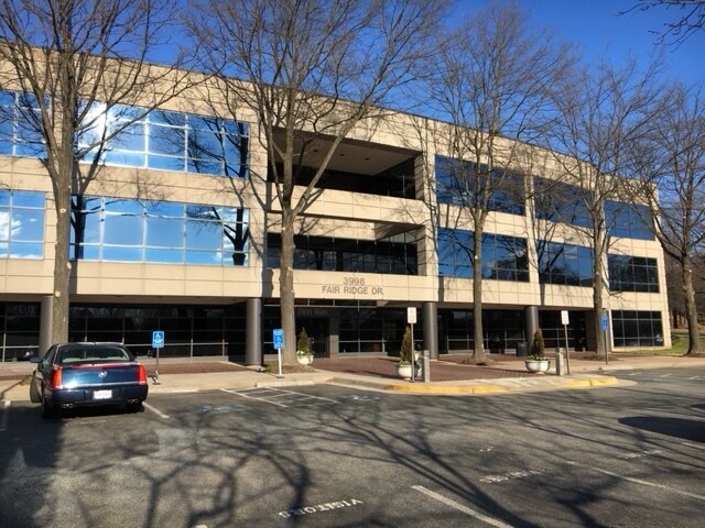 Primary Photo Of 3998 Fair Ridge Dr, Fairfax Medical For Lease