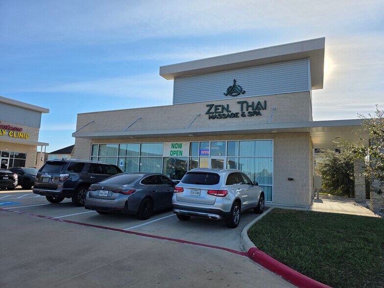 More Photos Of 25031 Westheimer Pky, Katy Storefront For Sale