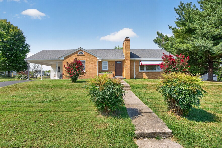 More Photos Of 43 Highway 433, Mackville Flex For Sale
