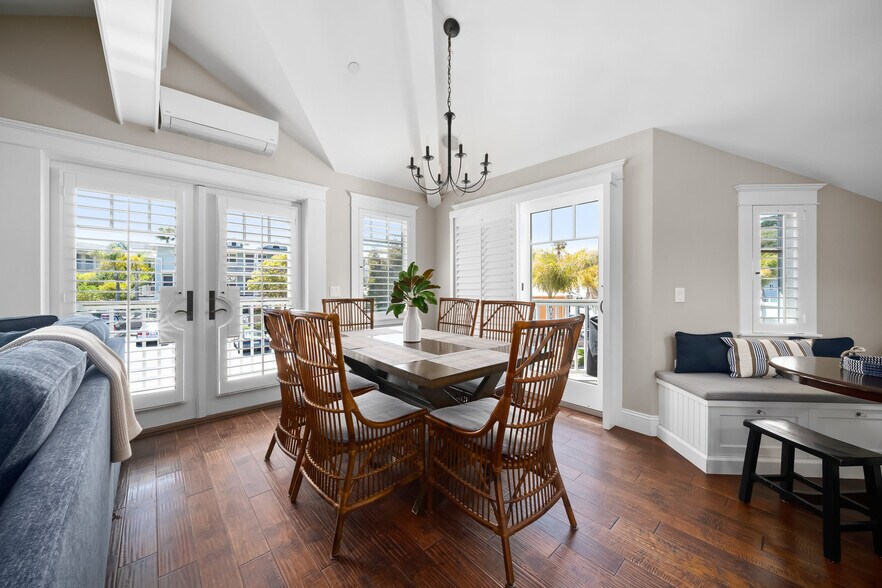 More Photos Of 74 San Francisco St, Avila Beach Flex For Sale