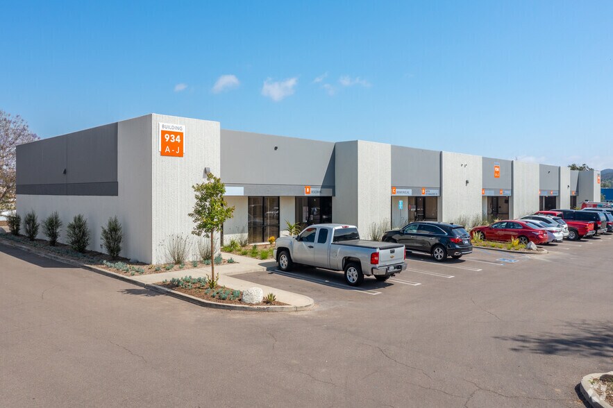 More Photos Of 500 S Andreasen Dr, Escondido Unknown For Lease