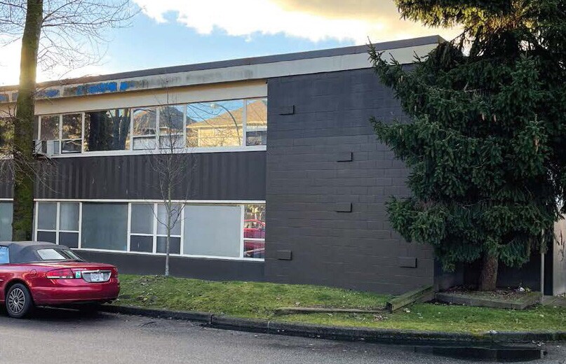 More Photos Of 1360 Napier St, Vancouver Warehouse For Lease