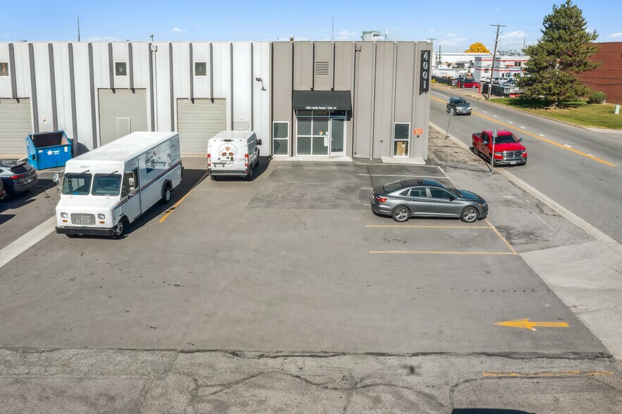 More Photos Of 4001 Holly St, Denver Warehouse For Sale