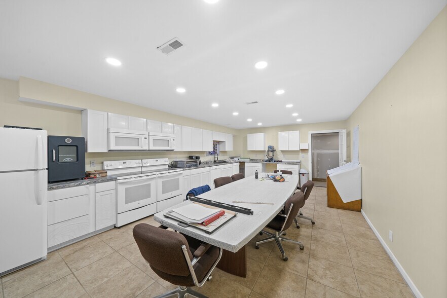 More Photos Of , Carrollton Unknown For Sale