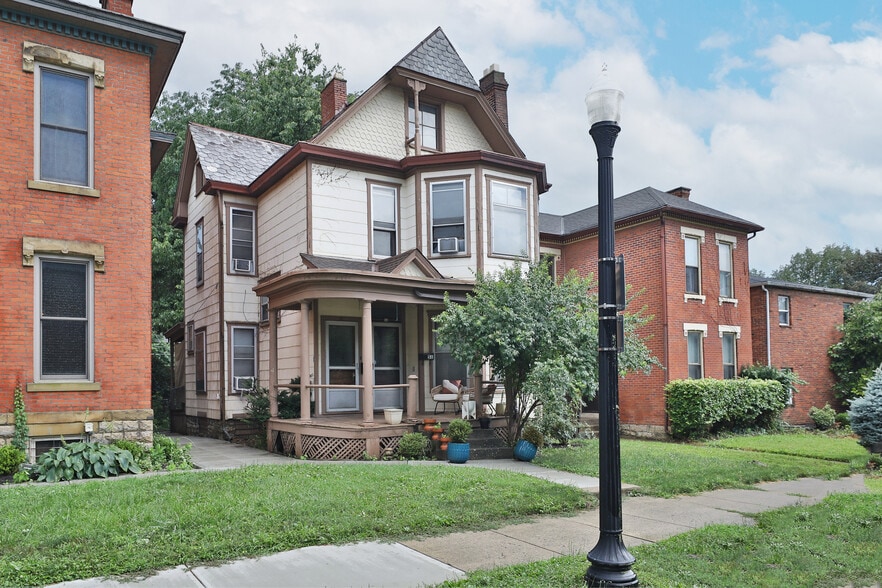 More Photos Of 51 Clark Pl, Columbus Multifamily For Sale