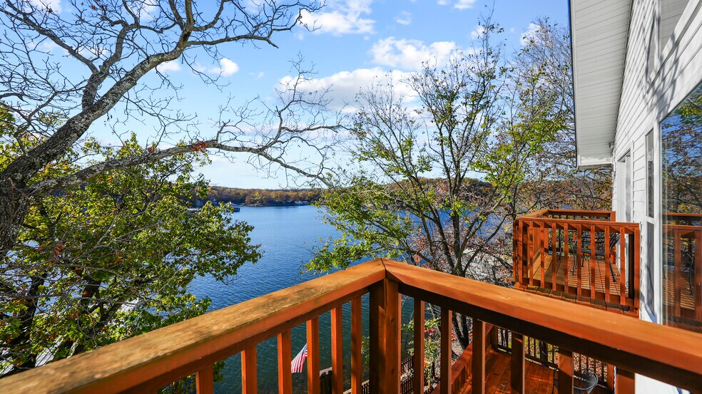 More Photos Of 1117 Dogwood Rd, Lake Ozark Multifamily For Sale
