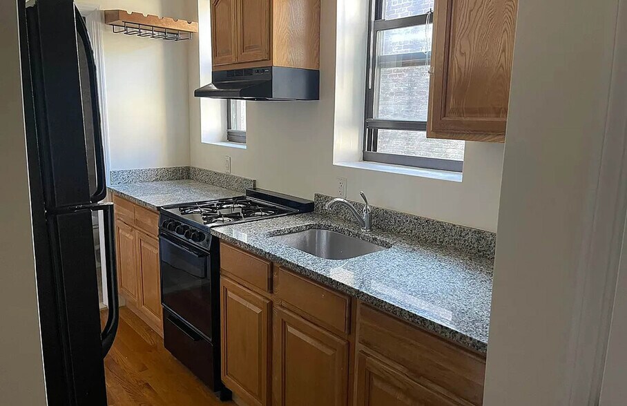 More Photos Of 2374 29th St, Astoria Apartments For Sale