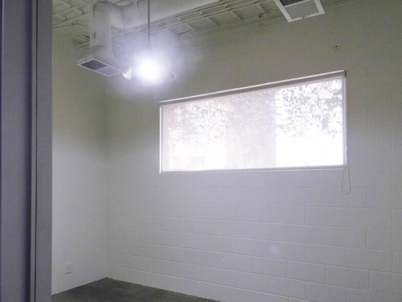 More Photos Of 1311 Broadway, Santa Monica Office For Lease