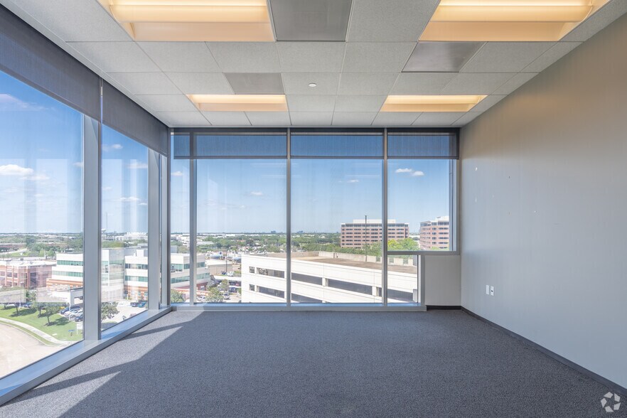 More Photos Of 3 Sugar Creek Center Blvd, Sugar Land Office For Lease