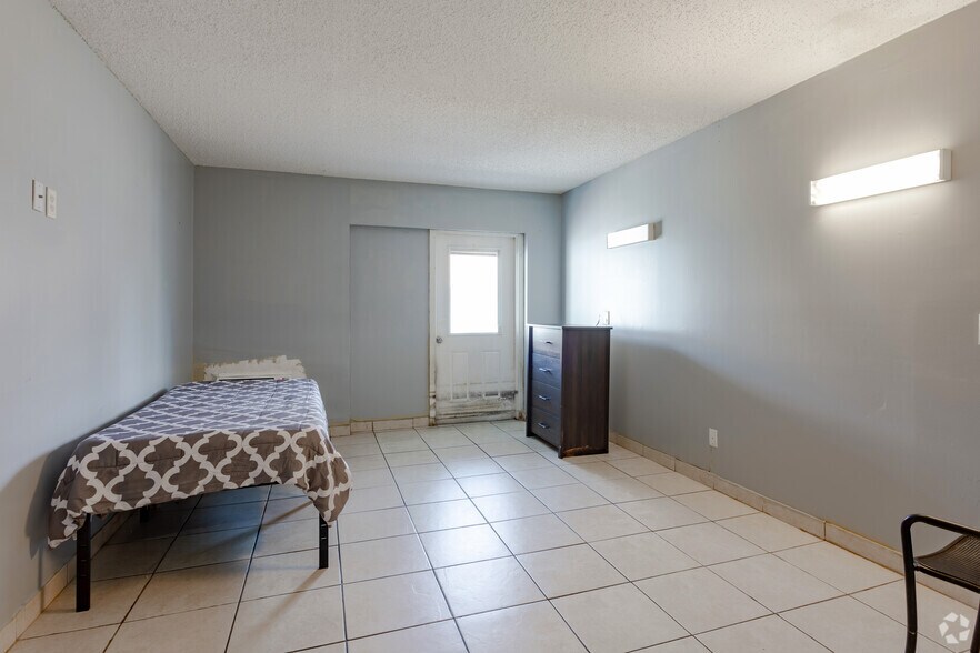 More Photos Of 1708 NE 4th St, Boynton Beach Assisted Living For Sale