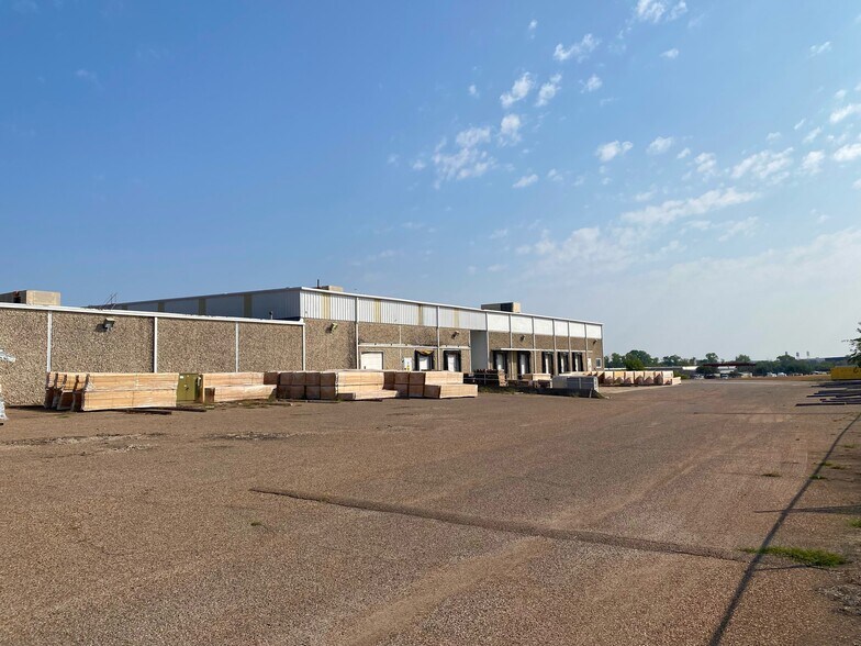 Primary Photo Of 1000 Jewell Dr, Waco Distribution For Lease