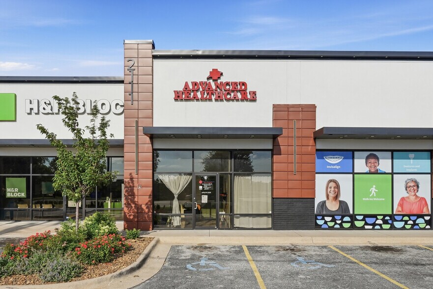 More Photos Of 2111 S Old Missouri Rd, Springdale Unknown For Lease