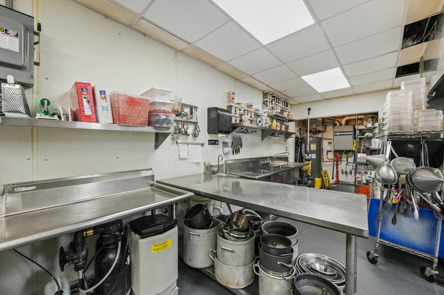 More Photos Of 626 Rood Ave, Grand Junction Restaurant For Sale