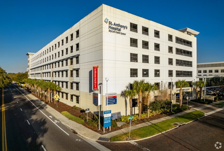 More Photos Of 560 Jackson St N, Saint Petersburg Medical For Lease