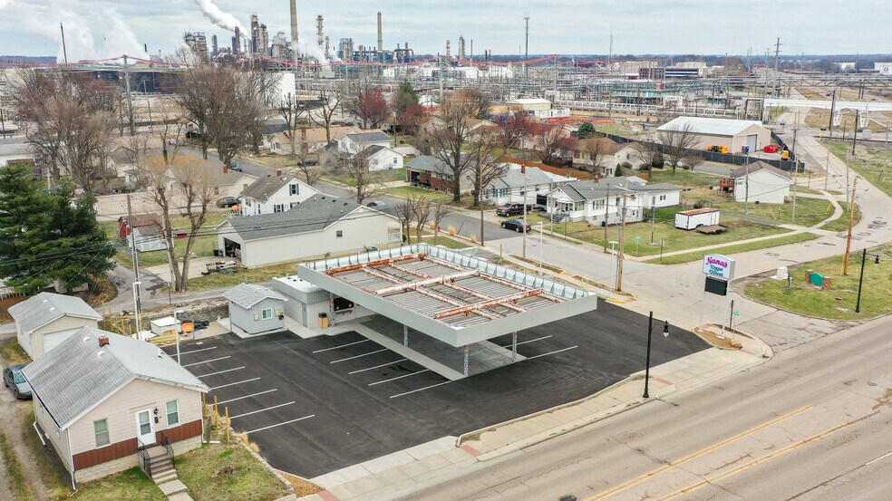 More Photos Of 711 S Central Ave, Roxana General Retail For Sale