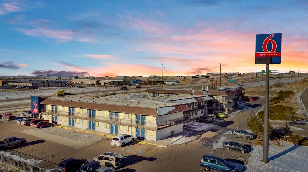 More Photos Of 1150 Wilkins Cir, Casper Hotel For Sale