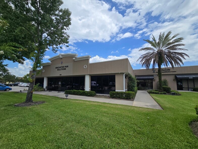More Photos Of 1110-1117 N Central Ave, Kissimmee Medical For Sale
