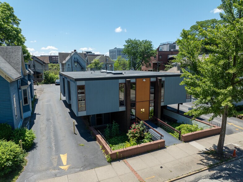 More Photos Of 71 Park Ave, Rochester Medical For Sale