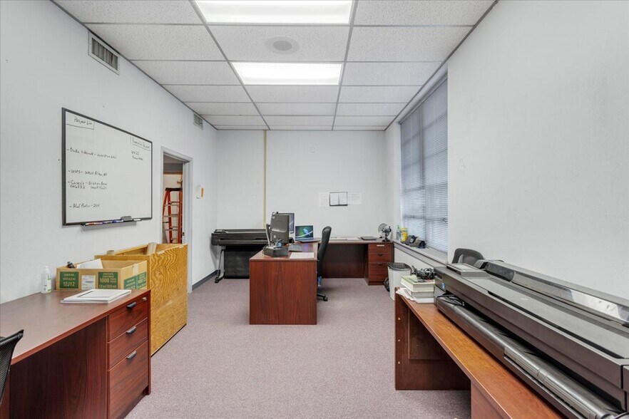 More Photos Of 1485 N Main St, Paris Land For Sale