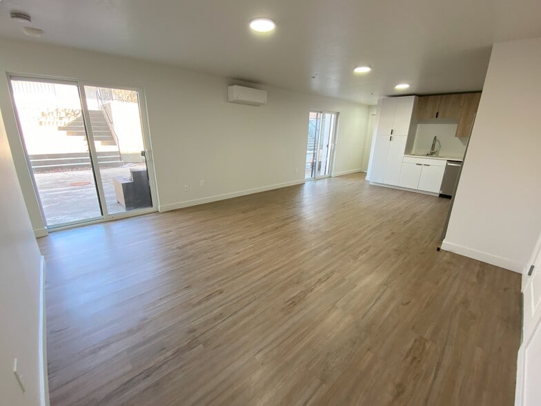 More Photos Of 404 E 5600 S, Salt Lake City Apartments For Sale