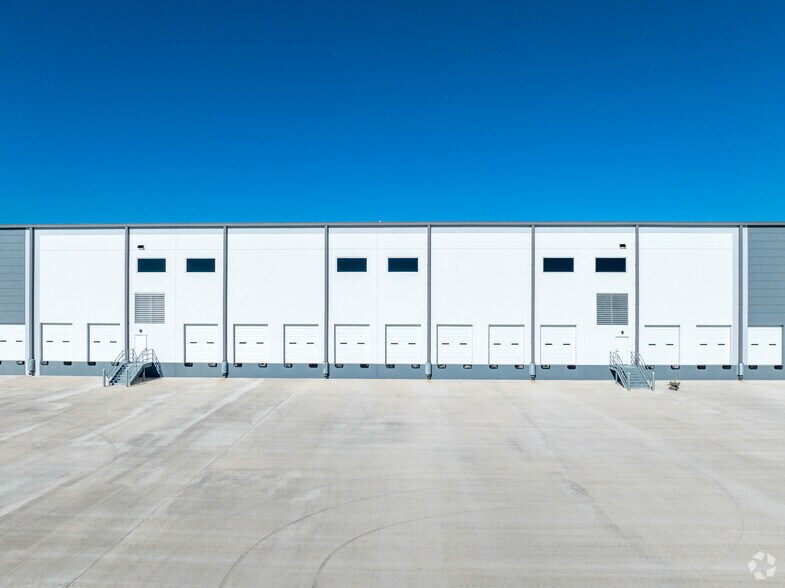 More Photos Of 6674 Cal Turner Dr, San Antonio Warehouse For Lease