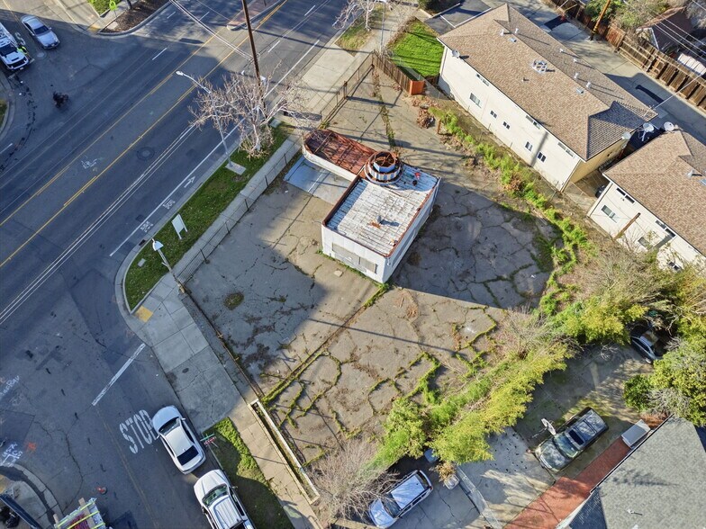 More Photos Of 3341 Stockton Blvd, Sacramento Auto Repair For Sale