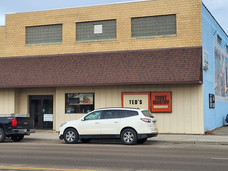 Primary Photo Of 206 Minnesota Ave W, Sebeka Storefront Retail Residential For Sale