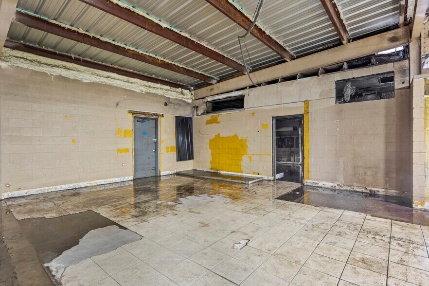 More Photos Of 101 Hi Lane Dr, Richmond Warehouse For Lease