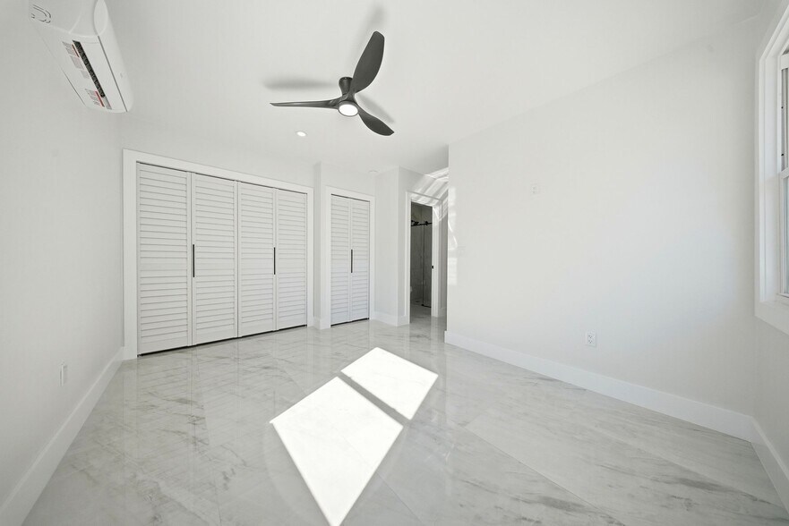 More Photos Of 2051 1st Ave N, Saint Petersburg Office Residential For Sale