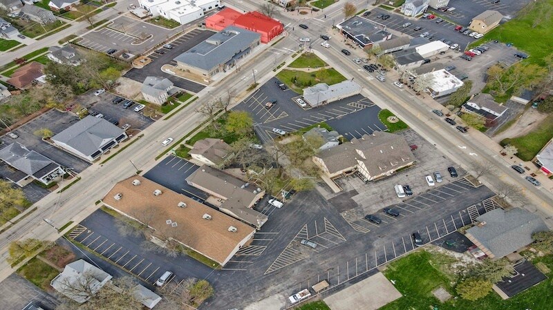 More Photos Of 3 S Old Rand Rd, Lake Zurich Storefront Retail Residential For Sale