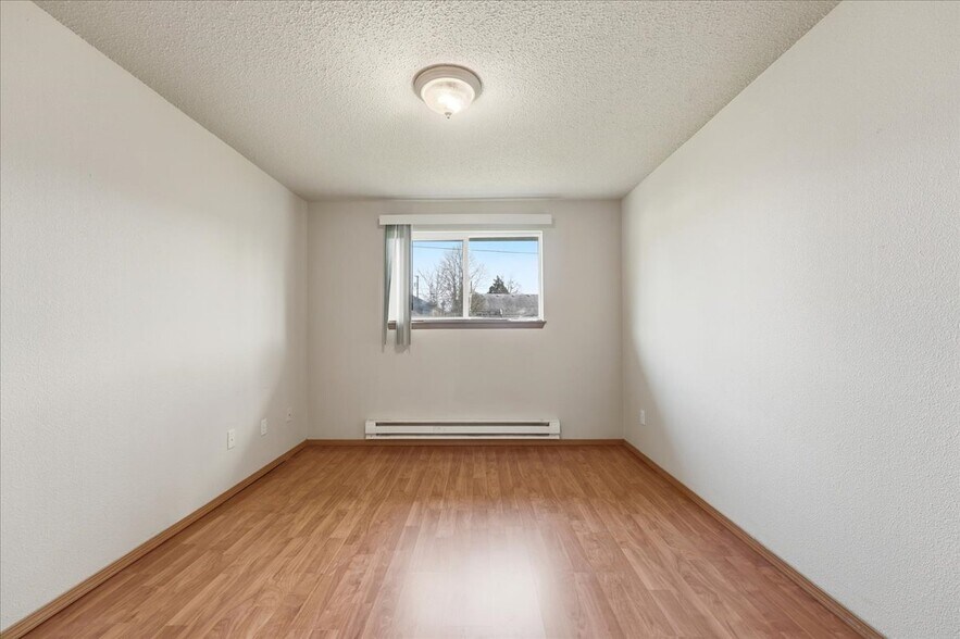More Photos Of 1100-1105 S Pearl St, Centralia Apartments For Sale