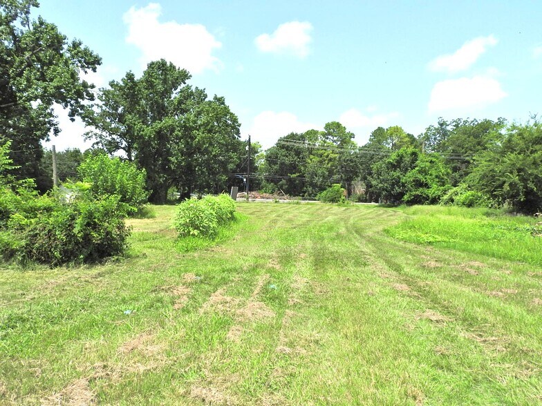 More Photos Of 6100 Stuebner Airline Rd, Houston Land For Sale
