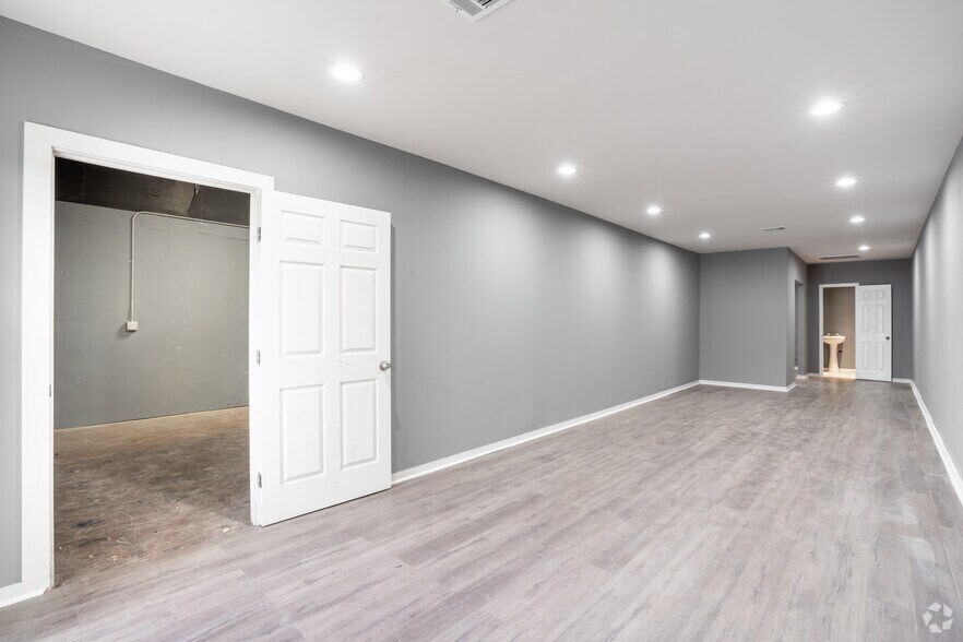 More Photos Of 1646 Blaisdale Rd, Richmond Warehouse For Lease