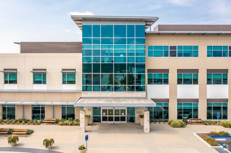 More Photos Of 15000 Kensington Park Dr, Tustin Medical For Lease