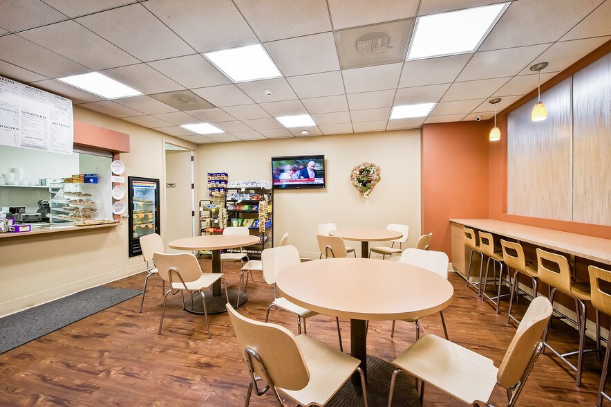 More Photos Of 465 Columbus Ave, Valhalla Medical For Lease