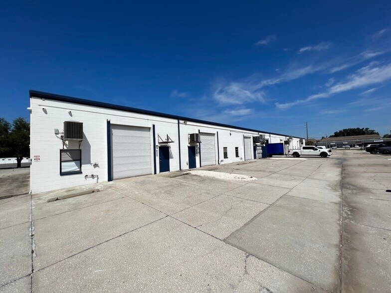 More Photos Of 12505 66th St N, Largo Warehouse For Lease