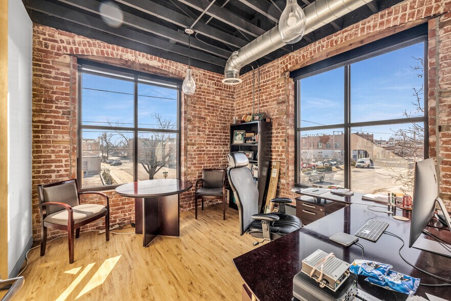 More Photos Of 201 E Hobson Ave, Sapulpa Loft Creative Space For Sale