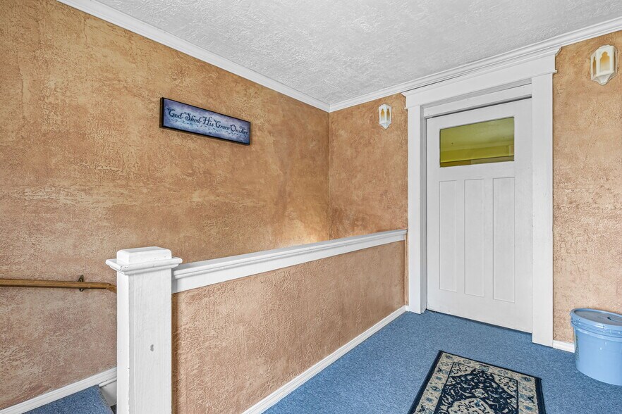 More Photos Of 408 W Main St, Park Hills Religious Facility For Sale