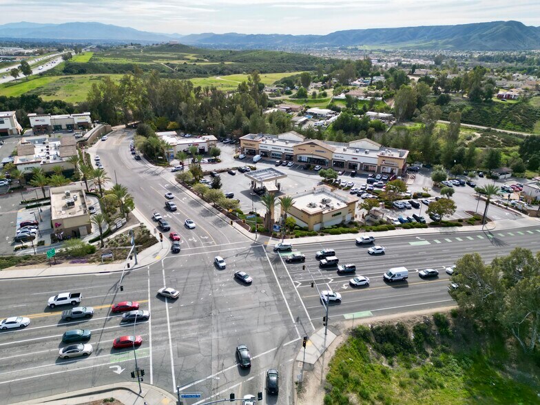 More Photos Of 32120 Clinton Keith Rd, Wildomar Auto Repair For Lease