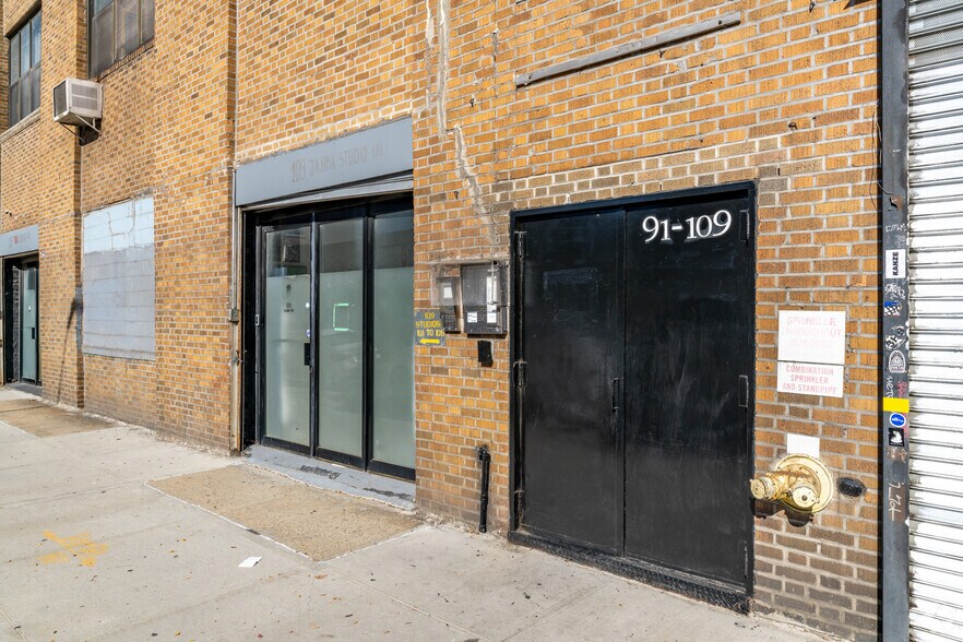 More Photos Of 109 Ingraham St, Brooklyn Loft Creative Space For Lease