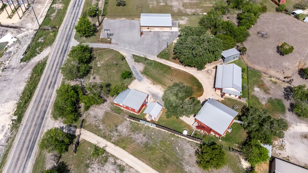 More Photos Of 5738 FM 2538, Marion Flex For Sale