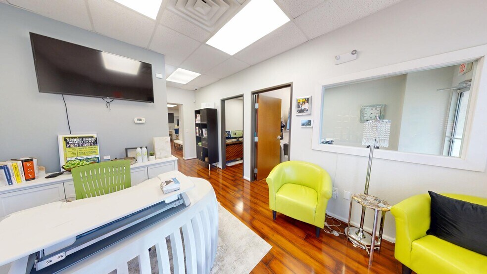 More Photos Of 2001 Windy Ter, Cedar Park Light Distribution For Sale