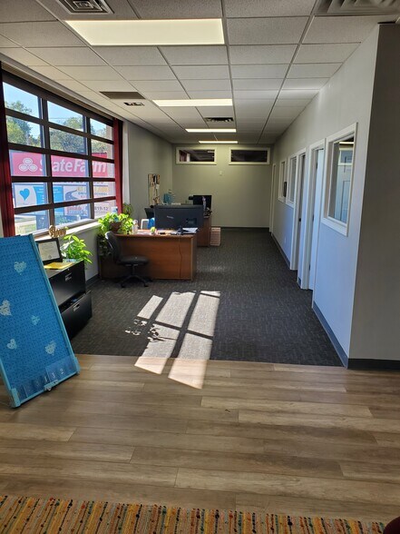 More Photos Of 1510 W Court St, Flint Medical For Lease