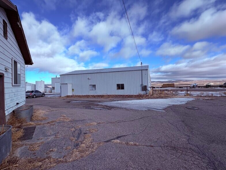 More Photos Of 450 Yellowstone Rd, Rock Springs Specialty For Sale