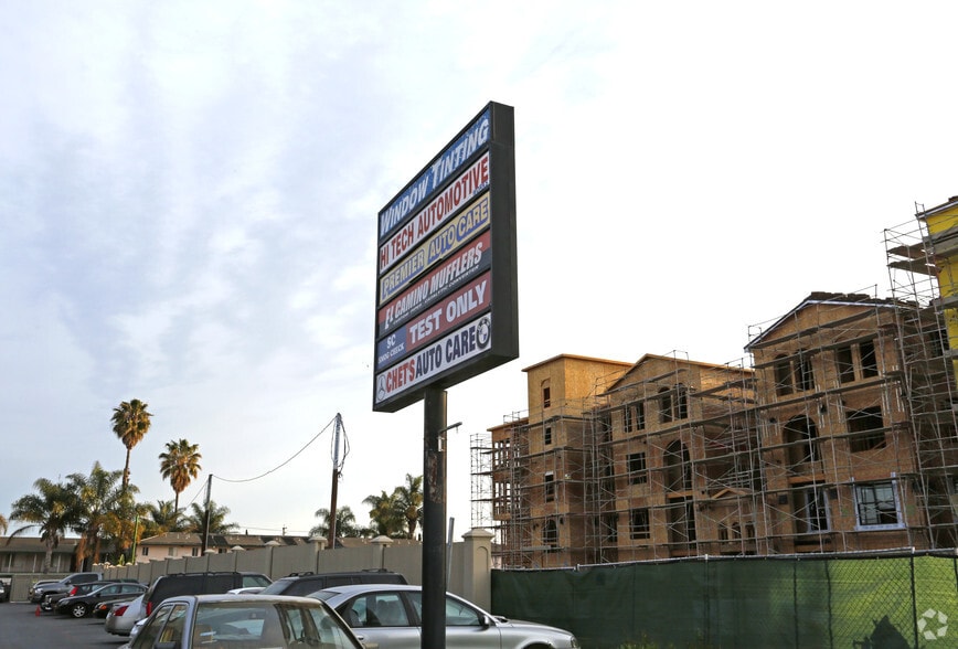 More Photos Of 3295 El Camino Real, Santa Clara Auto Repair For Lease