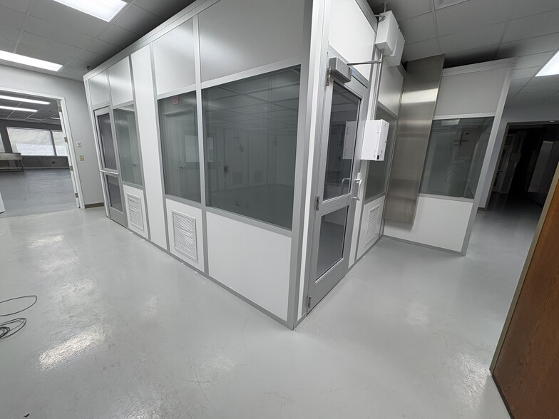 More Photos Of 3589 Sagamore Pky, Lafayette Office For Lease